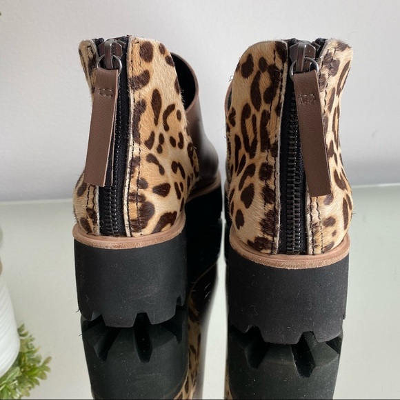 ALL BLACK Flatform Ankle Leather Jungle Print Tread Platform Shoes Size 9 - Picture 9 of 12